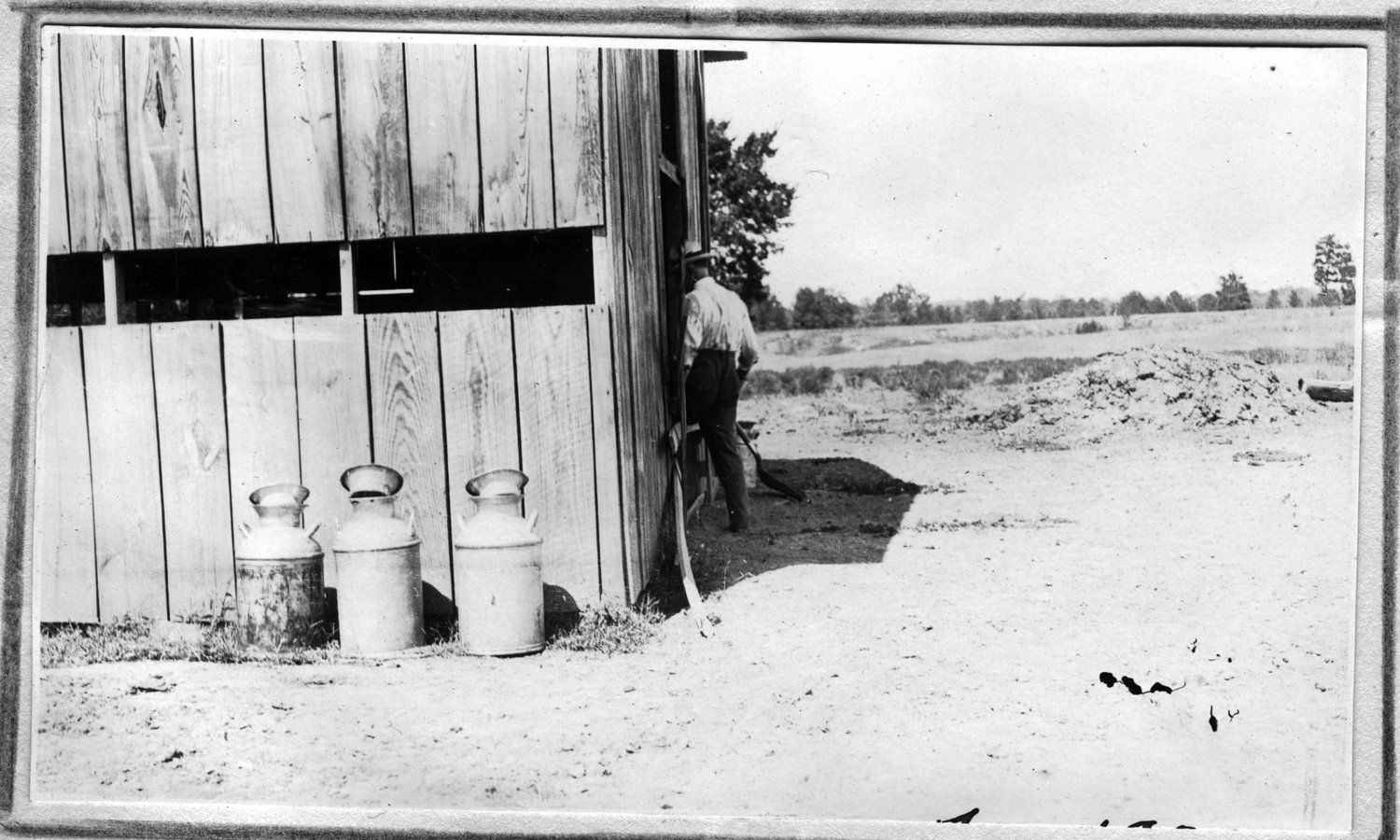 155~J. R. Fiveash Barn Aug 1920.jpg